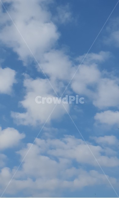 하늘,구름,푸른,자연,푸른하늘,sky,azuresky,옥외,outdoors,하늘배경,구름배경,하늘풍경,구름풍경,감성,맑음,cloud,감성사진,자연풍경,배경,풍경,날씨,흰구름,뭉게구름,파란하늘