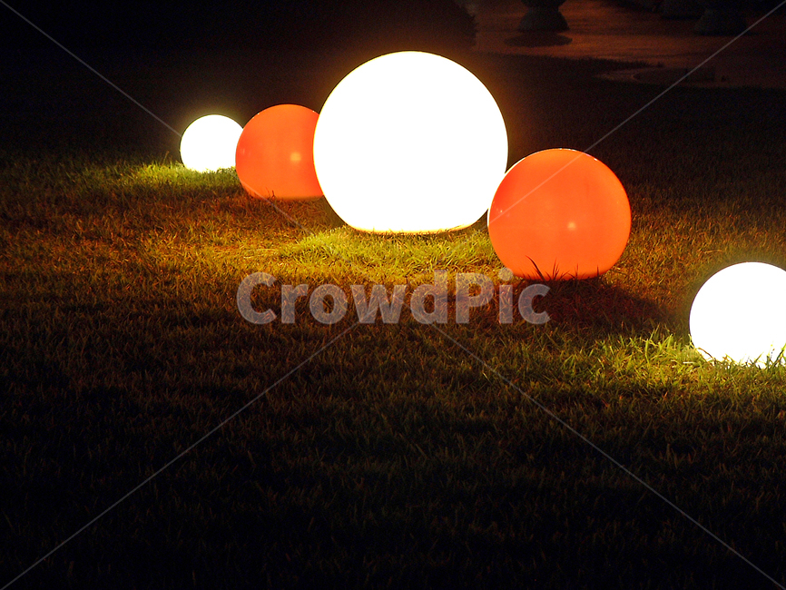 조명,원구,불빛,광원,빛,전기,백열등,잔디밭,야경,밤,풍경,nightscape,night,landscape,sphere,구체