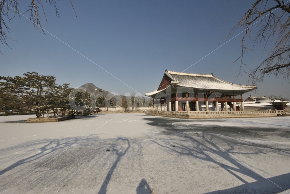 겨울,경회루,겨울경회루,경복궁,조선,고궁,겨울,계절,winter,season,랜드마크,landmark,tourist attraction,한국전통,한국문화,korean traditional,korean culture