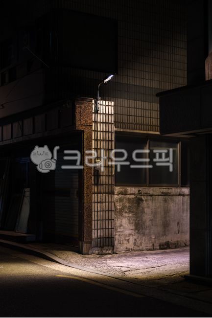 골목,밤거리,가로등,도로,셔터,불빛