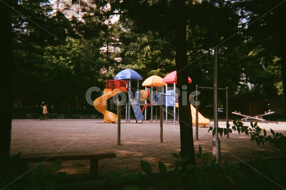 놀이터,공원,미끄럼틀,나무,그늘