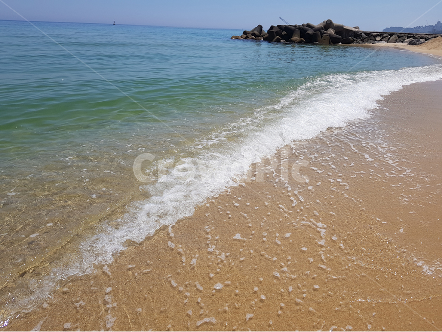 여름바다,풍경,동해,동해바다,해변,주문진,여름,바다,파도,에메랄드빛,sea,beach,sandybeach,summer,wave,eastsea,자연,풍경,nature,landscape,해변,바다,beach,sea,outdoors,옥외,ocean,대양,water,물,shoreline,해안선