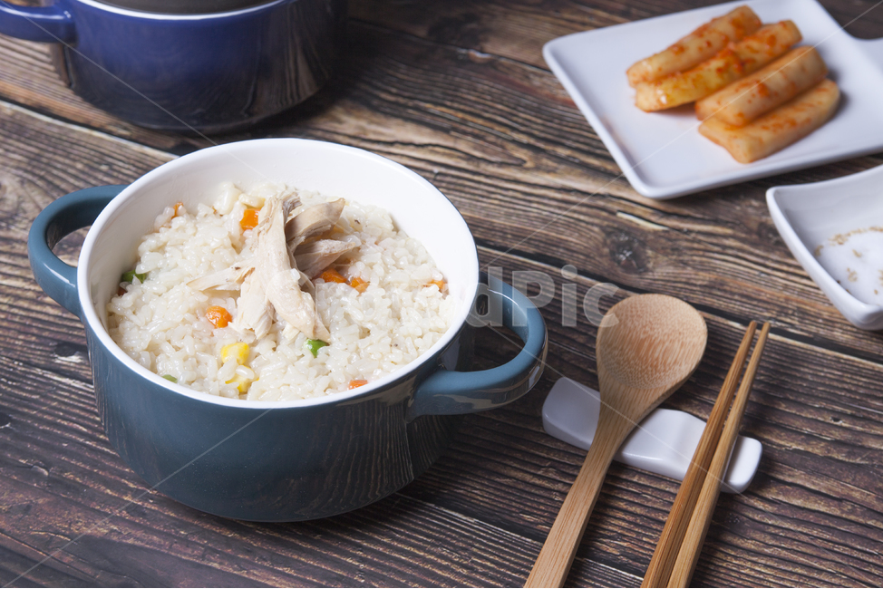 닭죽,죽,삼계죽,보양식,건강식,깍두기,한국음식,음식,야채죽,음식,식재료,요리,food,cook,meal,dishes,food reserves,한식,한국음식,한국요리,korean food,korean dishes,korean meal,korean cook