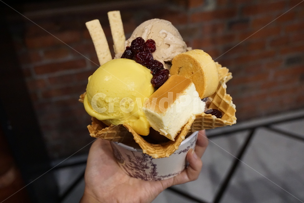 food,음식,dessert,디저트,creme,icecream,아이스크림,맛있는음식,카페,후식,와플,waffle,치즈케이크,와플디저트