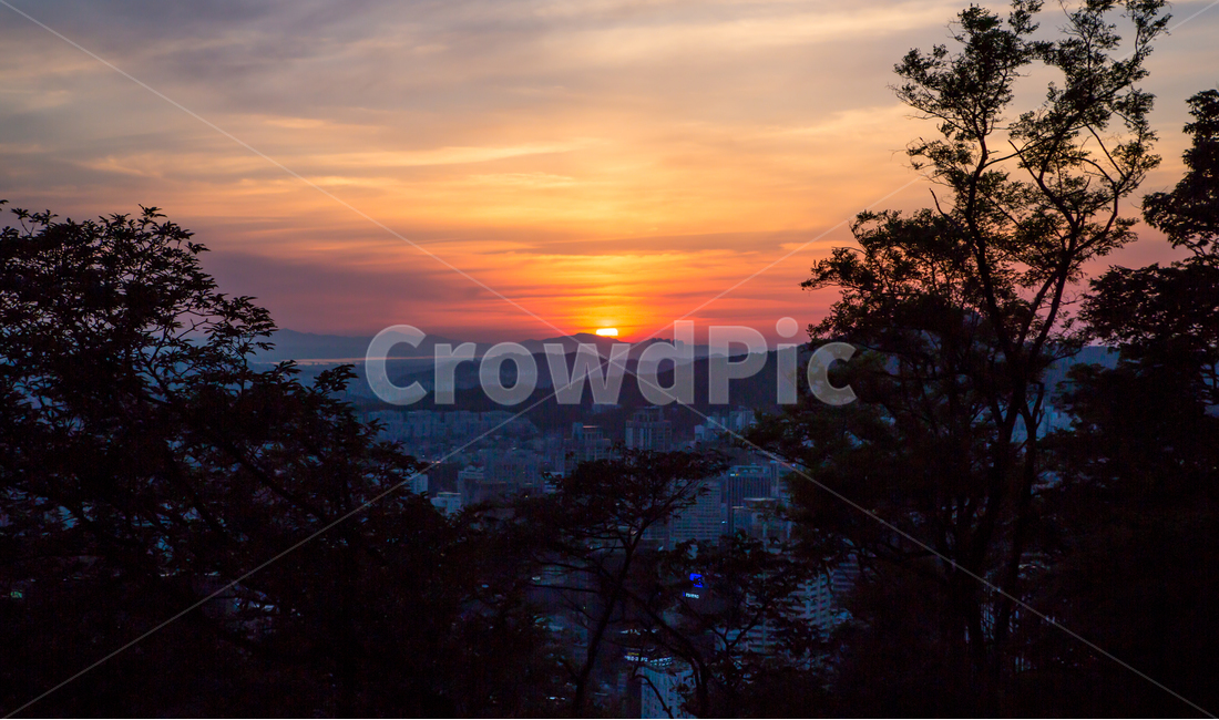 남산,야경,일몰,경치,서울,sunset,도시,풍경,city,landscape,한국도시풍경,한국도시경관,korea cityscape,nature,자연,outdoors,옥외,dawn,새벽,red sky,붉은 하늘,dusk,황혼,sky,하늘