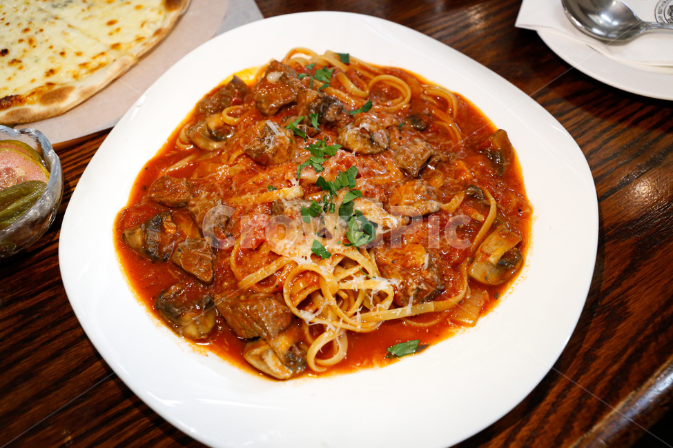 스파게티,토마토,파스타,pasta,국수,면,레스토랑,permasan,restaurant,이탈리안음식,식재료,food,cook,meal,dishes,noodles,양식,서양음식,서양요리,저녁,음식,식재료,요리,food,cook,meal,dishes,food reserves