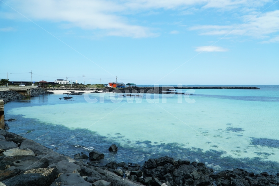 바다,제주도,해변,해수욕,수평선,하늘,파란,여름,summer,자연,풍경,nature,landscape,한국자연풍경,한국자연경관,korea nature landscape,해변,바다,beach,sea,제주도,jeju,jeju island,water,물,shoreline,해안선,outdoors,옥외,ocean,대양,land,땅,promontory,곶