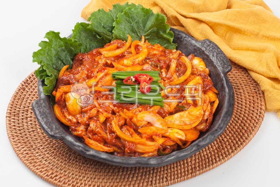 보양식,오리고기,오리,오리주물럭,육류,음식주물럭,채소,오리구이