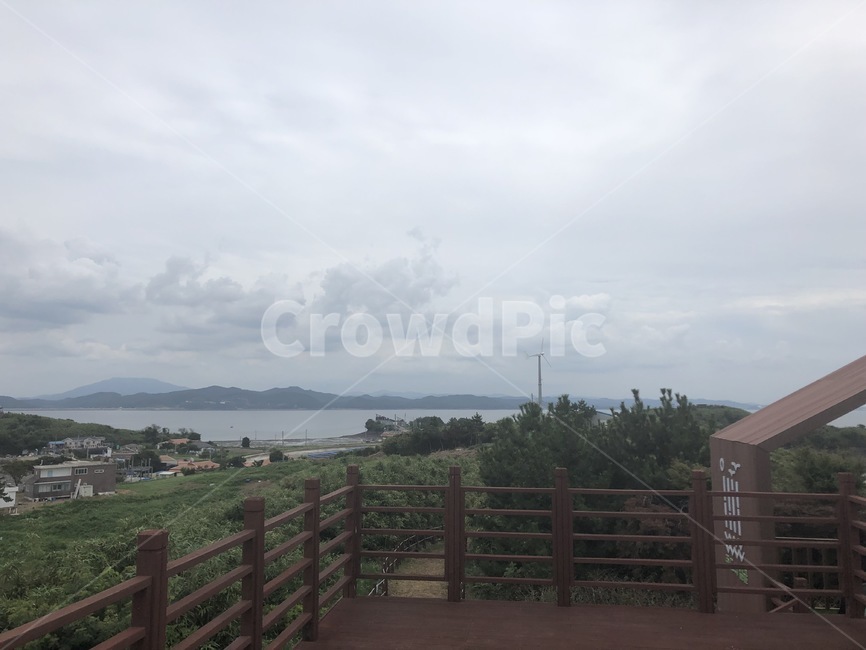 nature,자연,outdoors,옥외,land,sea,대양,ocean,물,water,땅,바다,shoreline,해안선,coast,연안,풍경,힐링,구름,하늘,섬