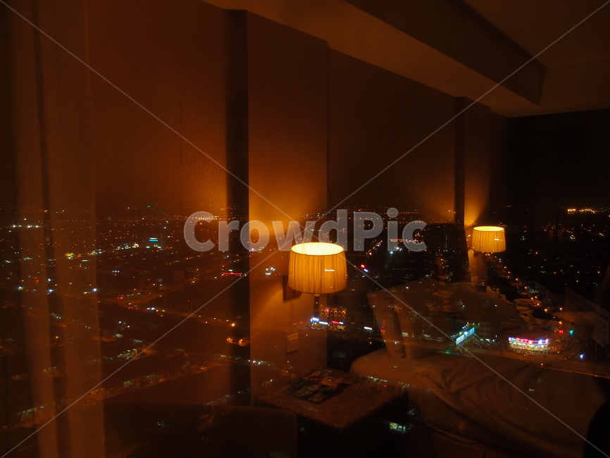 야경,호텔,lighting,조명,창가,실내,room,창,window,밤,night