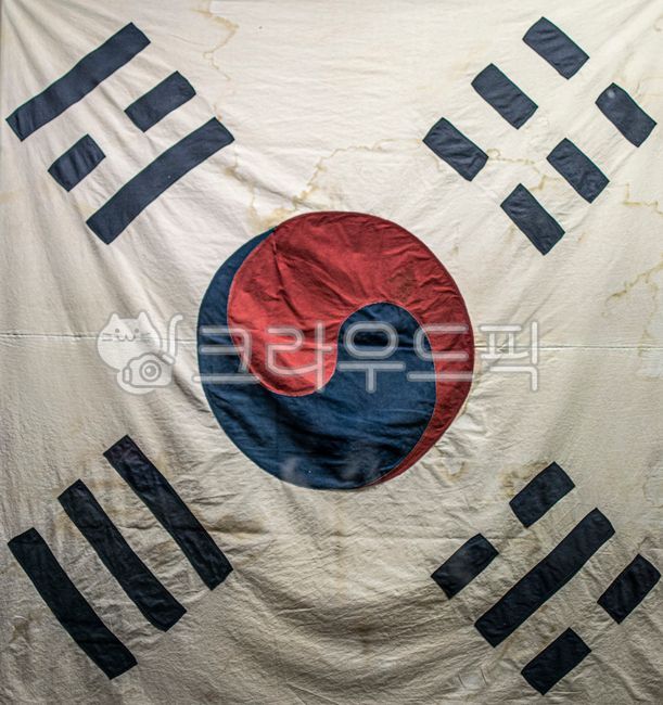 태극기,광복절,현충일,애국심,삼일적,국기,대한민국,깃발,태극문양,국경일,새천절,충성,제헌절,건곤감리,한국,대한제국,호국,호국보훈,독립운동,보훈