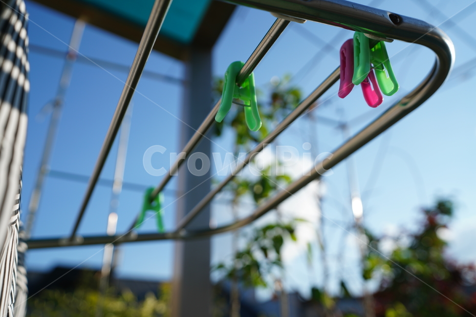 sky,plastic,livelihood,clothespin,Wash,drying rack,equipment,Emotion,lyrics,housework