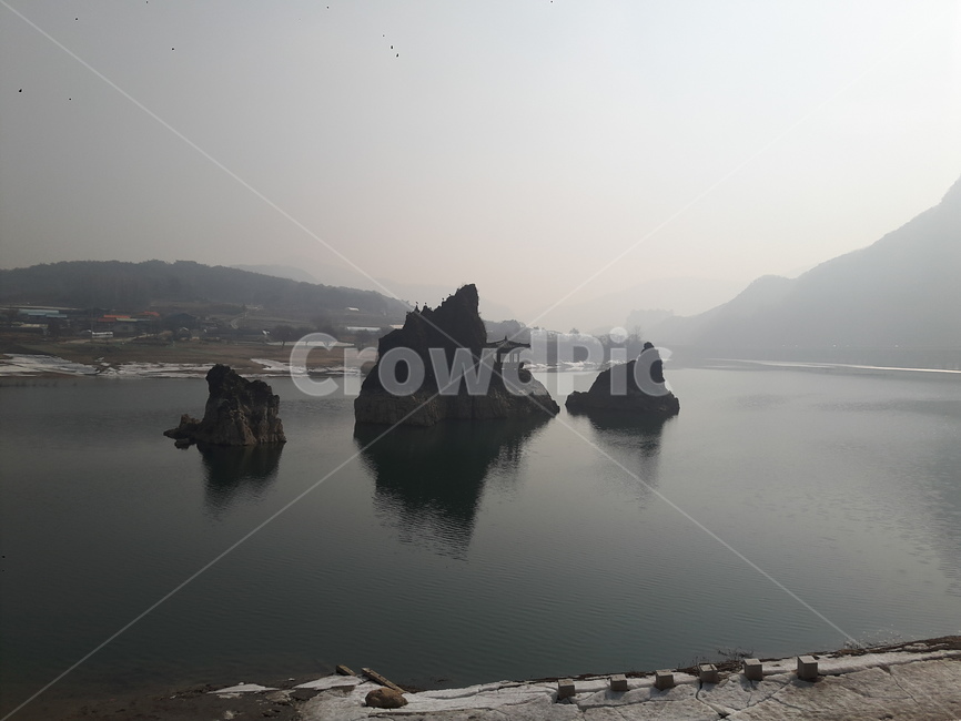 풍경,경치,자연,호수,봉우리,자연,풍경,nature,landscape,한국자연풍경,한국자연경관,korea nature landscape,land,땅,outdoors,옥외,ocean,대양,sea,바다,water,물,shoreline,해안선,coast,연안