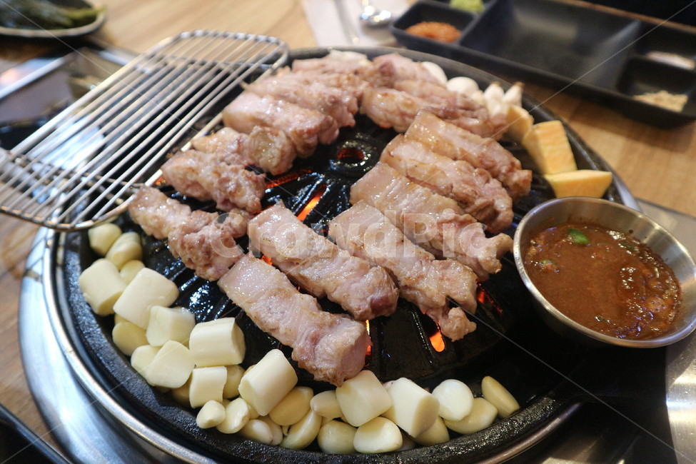 육류,food,삼겹살,오겹살,고기,음식,koreafood,돼지고기,바베큐,한식,koreanmeal,cook,불판,육즙,pork,한국음식,음식,식재료,요리,food,cook,meal,dishes,food reserves,육류,고기,meat