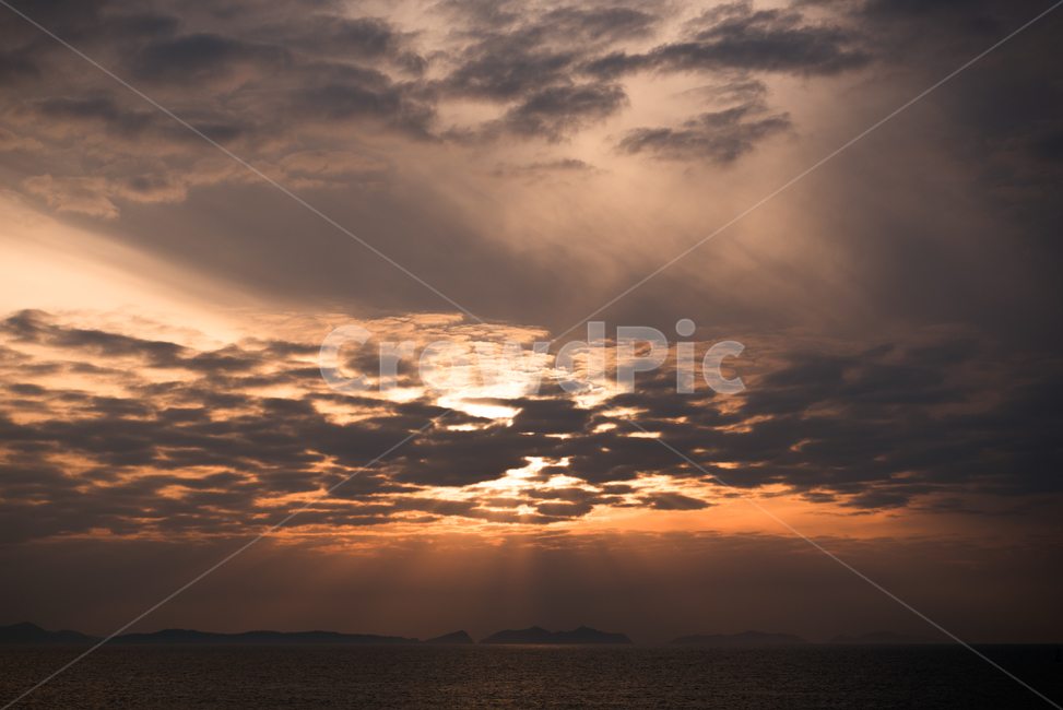 바다,빛내림,구름,노을,해질녘,sunset,cloudy