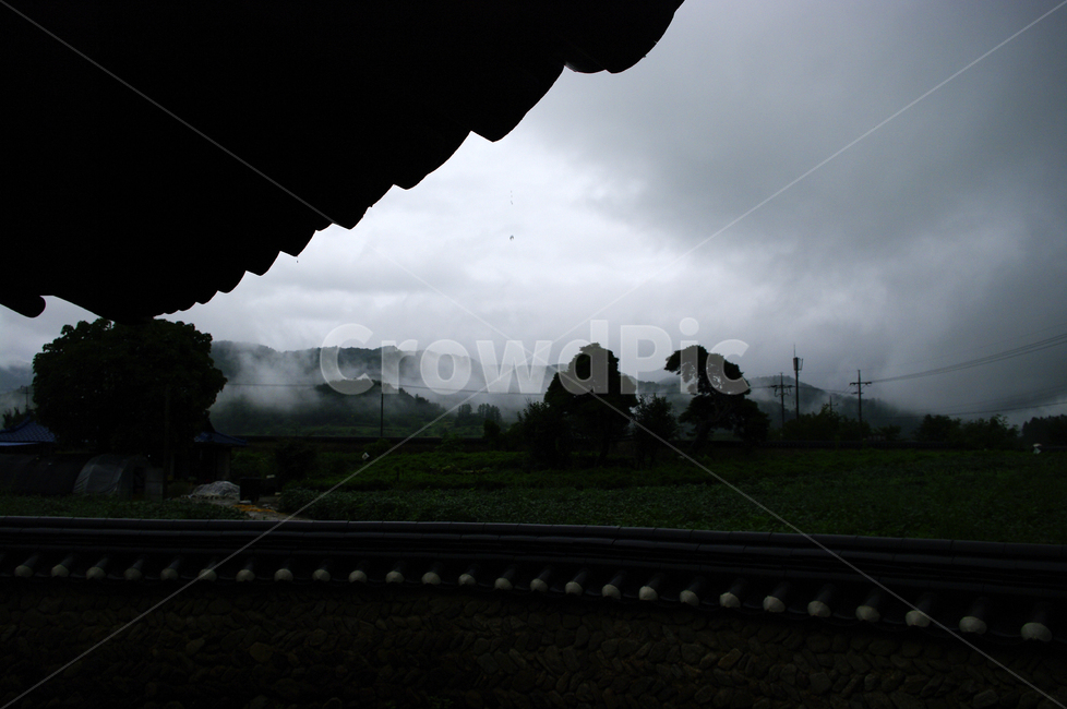 기와지붕,traditional,하늘,구름,나무,풍경,시골,마을,풍경,landscape,country,rural,town