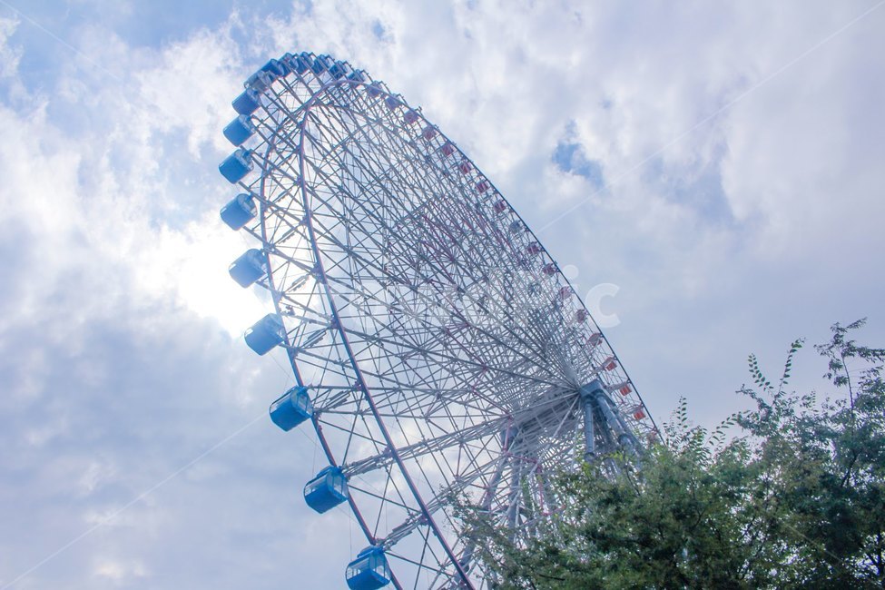 sky,theme park,osaka,japan,tourism,cloud,ferriswheel,Amusement Park,ferris wheel,amusement park,Osaka