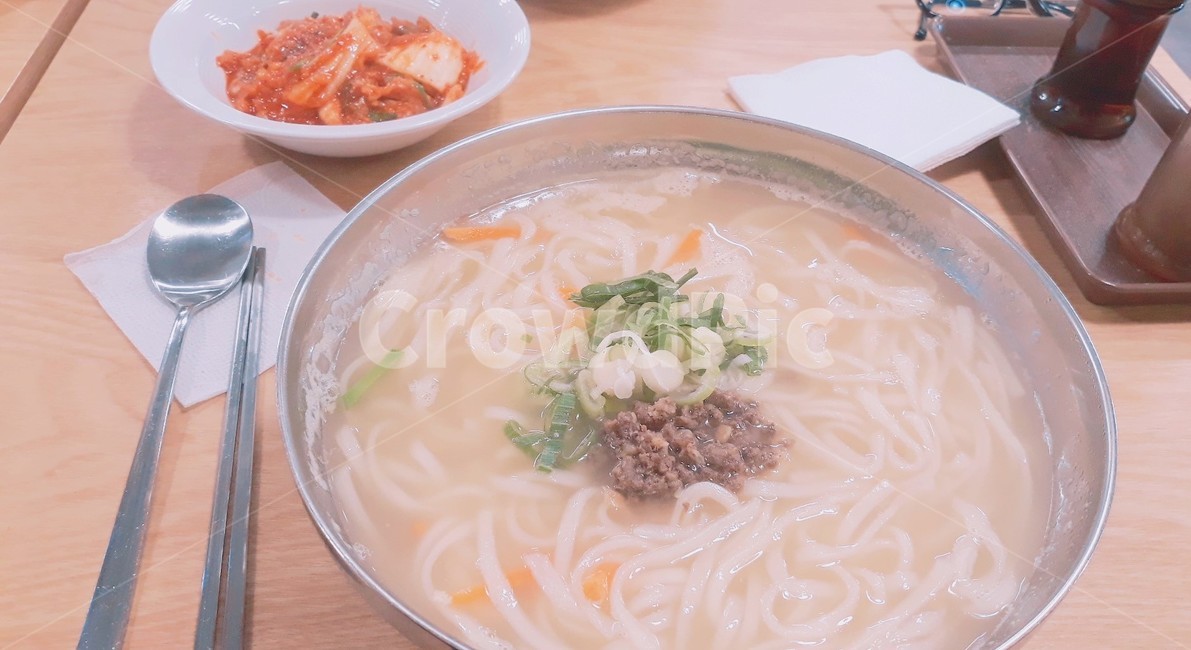 식사,meal,식품,food,칼국수,사발,bowl