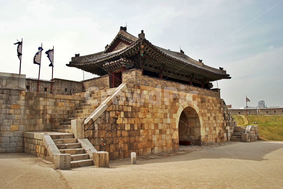 화서문,옹성,서북공심돈,수원화성,유네스코세계문화유산,성곽,조선시대,정약용,서문,한국전통,한국문화,korean traditional,korean culture,건축물,건물외관,exterior,building,structure,architecture,construction