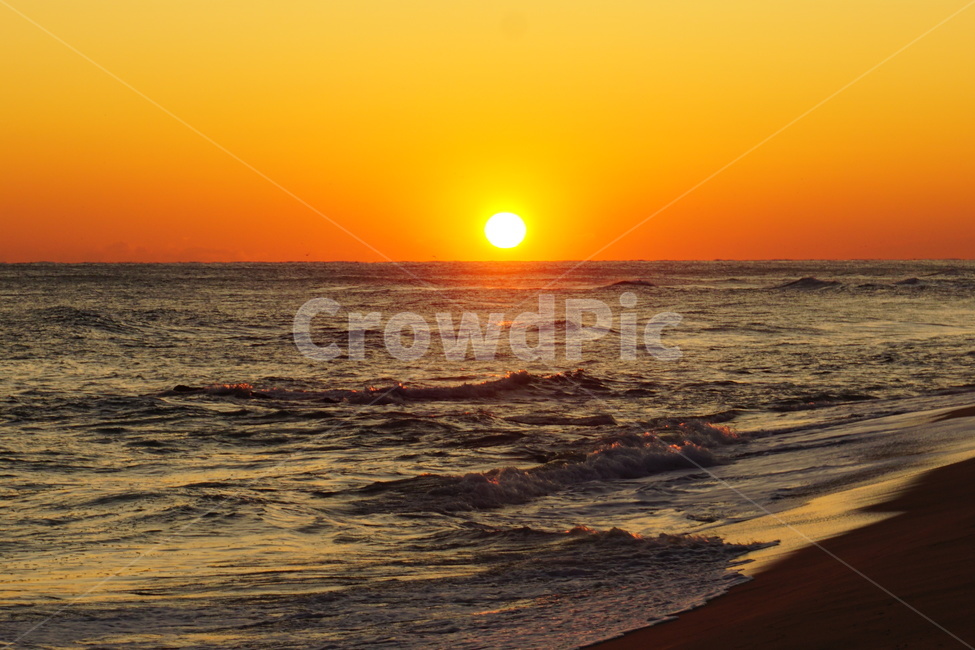 일출,sunrise,태양,sun,바다,sea,자연,nature,대양,ocean,outdoors,옥외,water,물,바닷가,beach,redsky,붉은하늘,파도,wave,sunlight,햇빛,자연,풍경,nature,landscape
