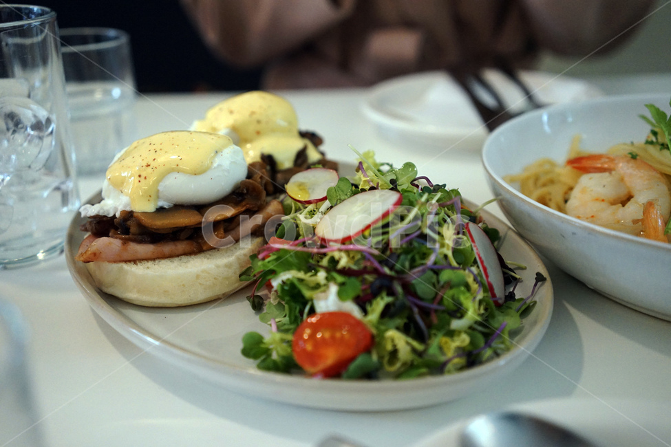food,음식,burger,버거,dish,cafe,음식,식재료,요리,food,cook,meal,dishes,food reserves