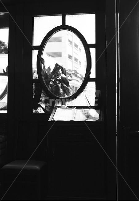 흑백사진,window,창문,door,문,입구,bw,blackandwhite
