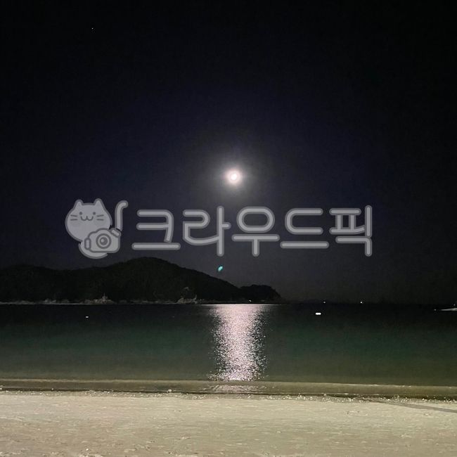 밤바다,새벽감성,달,새벽바다,감성사진,여름바다,바다,자연,물,sea,nature,water
