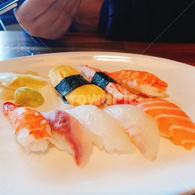 초밥,초밥세트,음식,food,스시,음식,식재료,요리,food,cook,meal,dishes,food reserves,일식,일본음식,일본요리,Japanese food,Japanese dishes,Japanese meal,Japanese cook