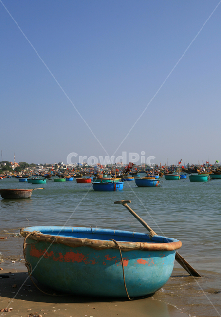 어업,고기잡이,fishing,소쿠리,바스켓,배,고기잡이배,해변,바다,파란배,fishvillage,어촌,asia,동남아시아,둥근배,boat,전통적인,traditional,선박