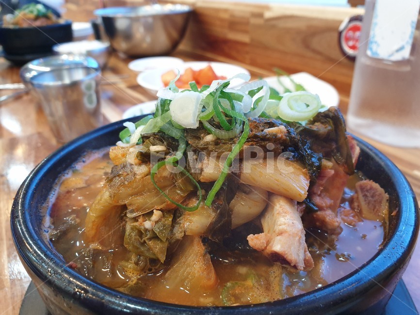 해장국,얼큰한,맛집,식당,뜨거운