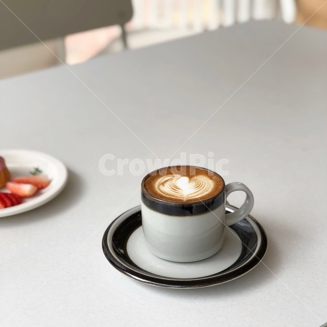 커피,플랫화이트,카페,테이블,휴식,후식,coffee,flatwhite,dessert,table,cafe,커피,카페,coffee,cafe