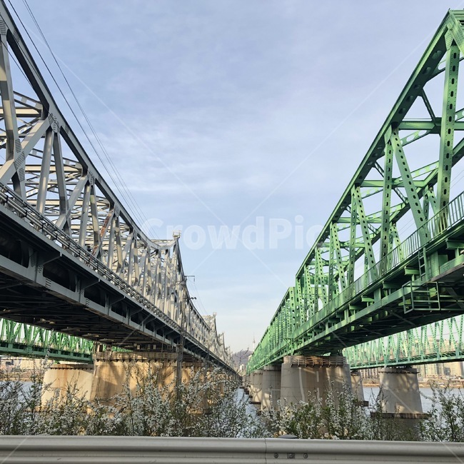하늘,한강대교,다리,구도,한강,composition,bridge,초점,봄,도시,서울,소실점,원근감,철도