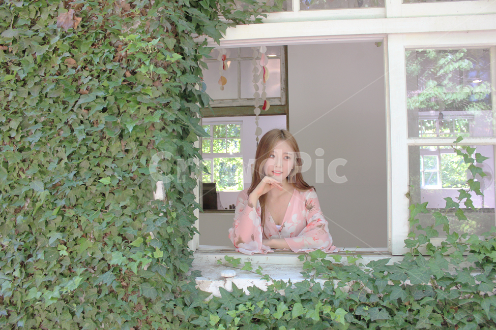 예쁜여자,감성,가을여자,분위기,공주,사람,인물,인간,human,person,얼굴표정,facial expression,face,여성,여자,woman,female,lady,감성,sensible,feeling