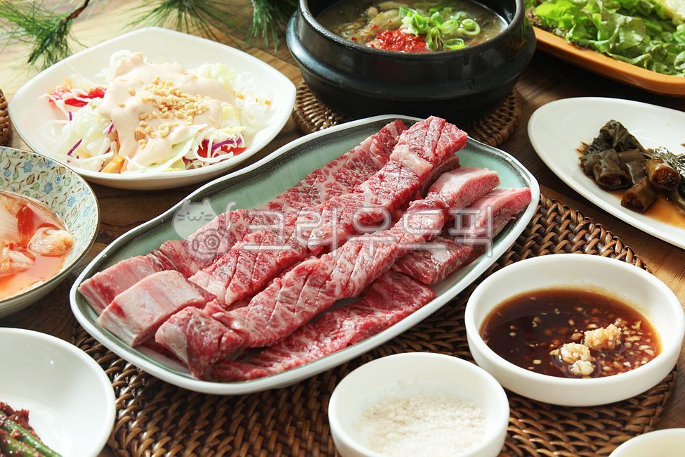 갈비,생갈비,한우생갈비,한우갈비,구이,갈비구이,한우갈비구이,한우,왕갈비,소왕갈비,소고기,한우고기,생고기,한우생고기,대갈비,한우대갈비,소스,소금,소금장,고기집,고깃집,양념소스,food,한식,한정식,한국음식,한국요리,한국전통요리,음식점,한국음식점,한국식당,식당,전통음식,한국전통음식,요리,맛집,먹방,먹거리,식사,건강식,영양식,영양음식,건강음식,메뉴