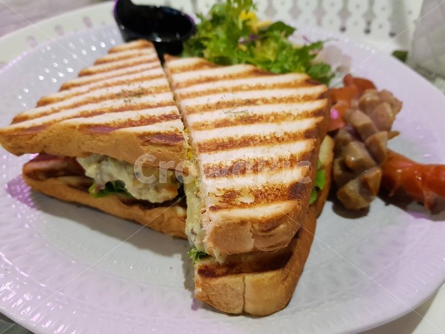 브런치,샌드위치,음식,레스토랑,토스트,빵,음식,식재료,요리,food,cook,meal,dishes,food reserves,아침식사,조식,브런치,breakfast,brunch