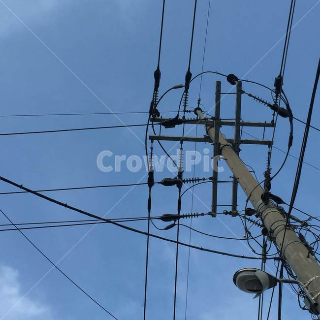 utilitypole,전신주,전봇대,하늘,전깃줄,telephonepole,sky,electricwire,가로등,streetlamp,에너지산업,energy industry