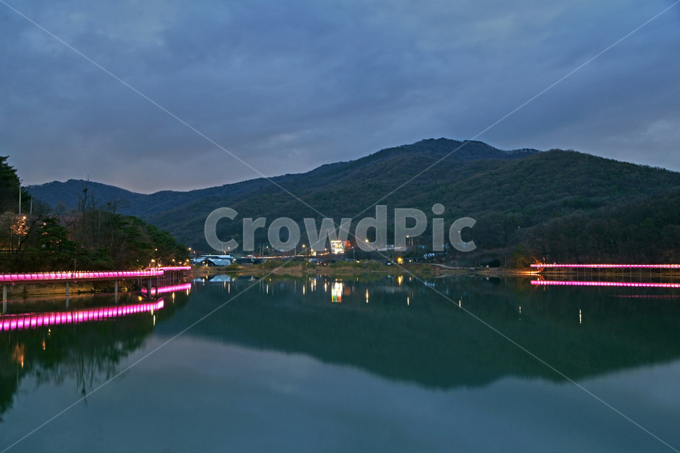 백운호수,탐방로,호수,야경,구름,조명,반영,백운산,아파트,자연,풍경,nature,landscape,야경,밤,nightscape,night,water,물,outdoors,옥외,lake