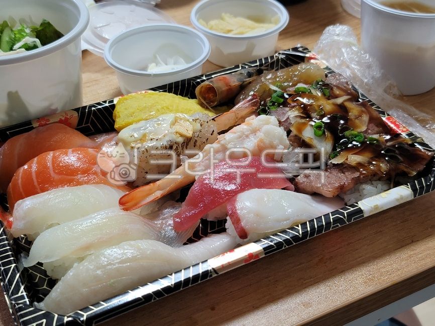 Sushi set,Assorted sushi,sushi,Sushi,episode,raw sushi