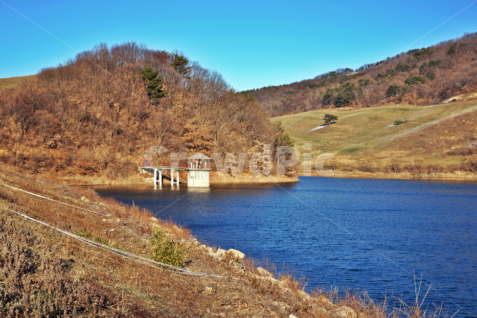 신창제,신창제저수지,서산,충청남도,저수지,둑,야산,자연,자연,풍경,nature,landscape