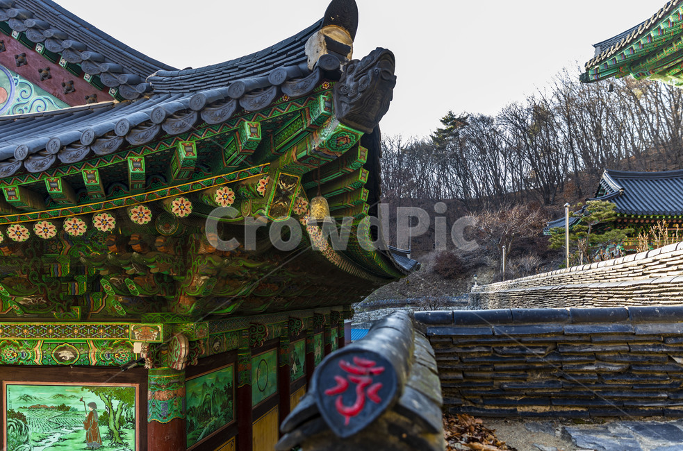 망월사,사찰,문화예술,고찰,단청,기와,기와지붕,종교건축물,석탑,풍경,전통건축,한옥,고건축,처마,추녀,한국전통,한국문화,korean traditional,korean culture,건축물,건물외관,exterior,building,structure,architecture,construction
