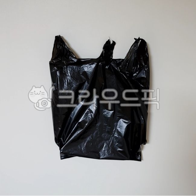 envelope,objects,black,bag,plastic bag,thing,vinyl,plasticbag
