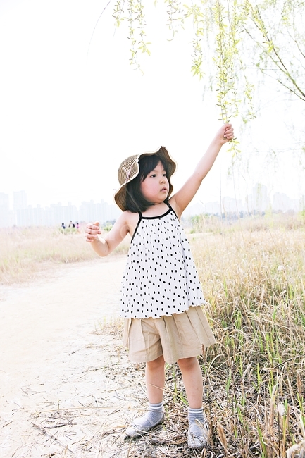 여자아이,아이,어린이,사람,풍경,자연,배경