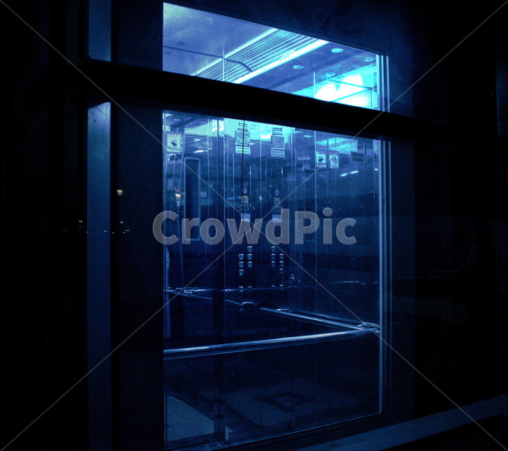 감성,엘리베이터,elevator,엘레베이터,빛,전등,cold,차가운,lighting,light