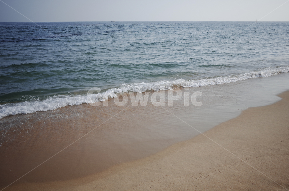 water,물,outdoors,옥외,sea,바다,nature,자연,ocean,대양,물결,wave,해변,beach,모래,sand,shoreline,해안선