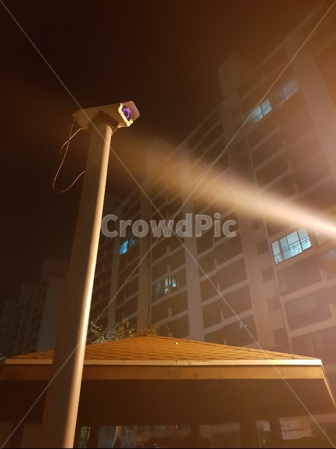 cctv,아파트,놀이터,저녁,정자,아파트단지,역광,빛,카메라,공원,정보통신기술,전자기기,전자제품,it,information,technology,electronic equipment