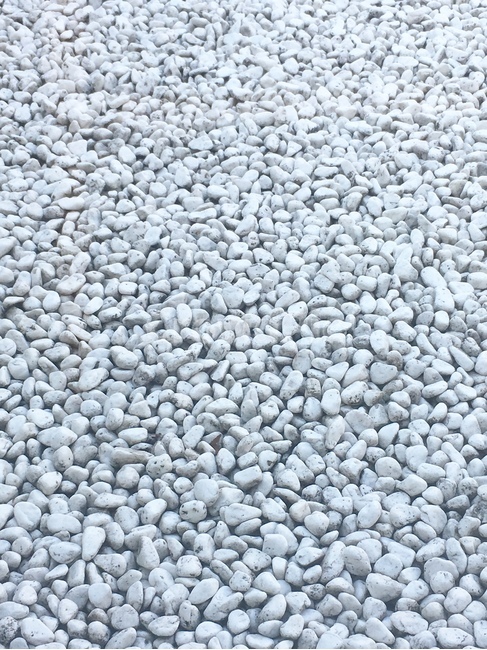 자갈,gravel,흙길,road,조약돌,하얀조약돌,편안함,comfortable,자연,natural,nature,pebble