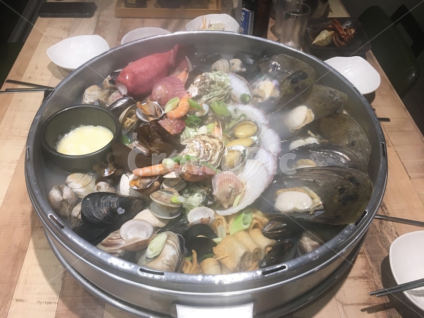 조개찜,조개요리,스튜,meal,식사,요리,dish,음식,food,stew,뜨거운냄비,hotpot,koreanfood,회식,술자리,술안주,한식,한국음식,조개,shell
