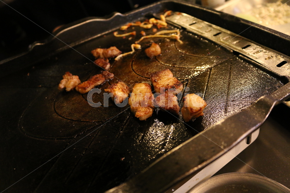 고기,철판,먹다남은고기,삼겹살,회식,불판,음식,식재료,요리,food,cook,meal,dishes,food reserves,육류,고기,meat