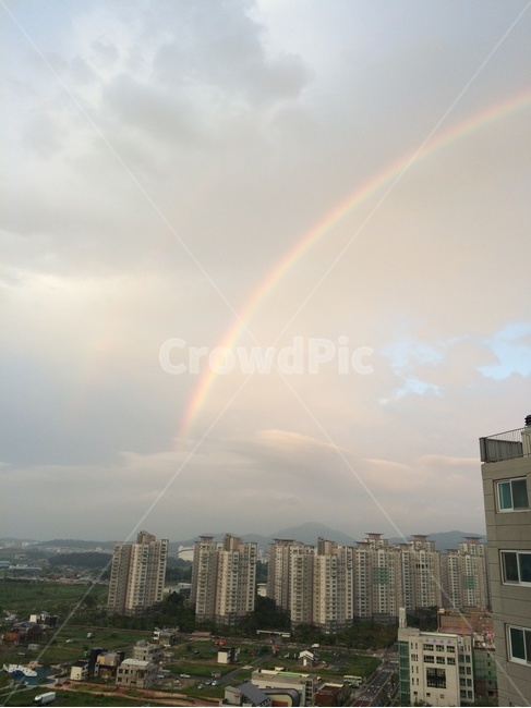 무지개,rainbow,옥상,하늘,구름,sky,cloud