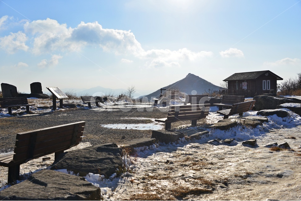 outdoors,옥외,nature,자연,mountain,산,mountainrange,산맥,scenery,풍경,무등산,무등산설경,무등산상고대,설경,상고대,겨울,계절,억새,장불재